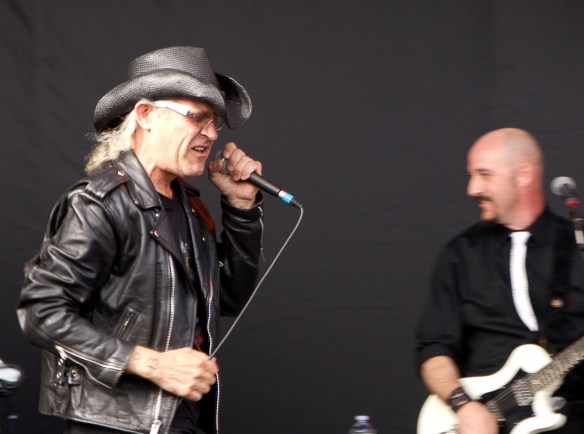 2011 men without hats.jpg
