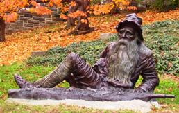 Irvington_statue_of_Rip_van_Winkle.jpg