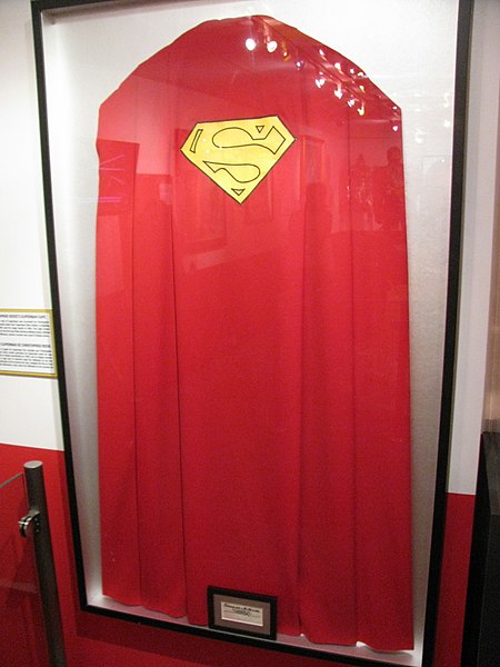 450px-Ripley's_Believe_It_or_Not!_Hollywood_-_Superman's_Cape_(9306298648).jpg
