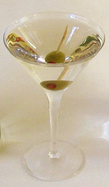 350px-Dry_Martini-2.jpg